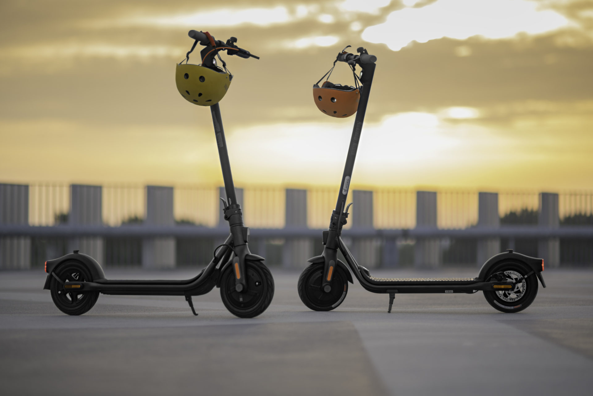 Ninebot-KickScooter-F20D-25E-F30_Lifestyle-picture_Hero-picture